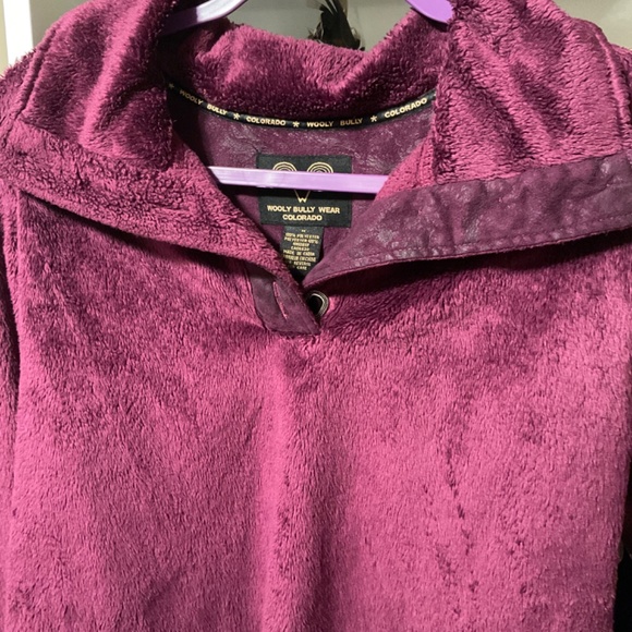 Warm, soft pullover sweatshirt - Picture 2 of 5